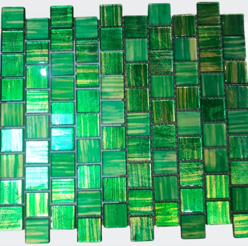 Mix Pâte de verre striée vert , Brillant et mate , 3 X 3 cm ,par 100 g