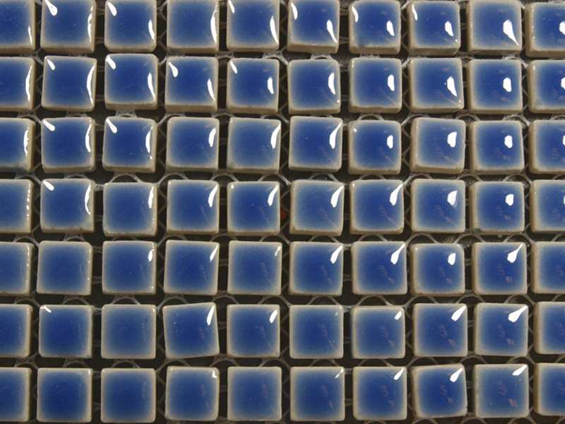 Micro Emaillée 9 x 9 mm n°31 Bleuet Foncé