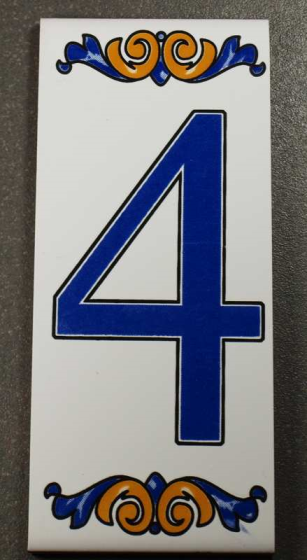 Numéro 4 en Faïence 6.5 x 15 cm