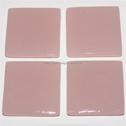 Pate de verre 255 ( Ex 81A ) 2,3 x 2,3 cm, par 100g