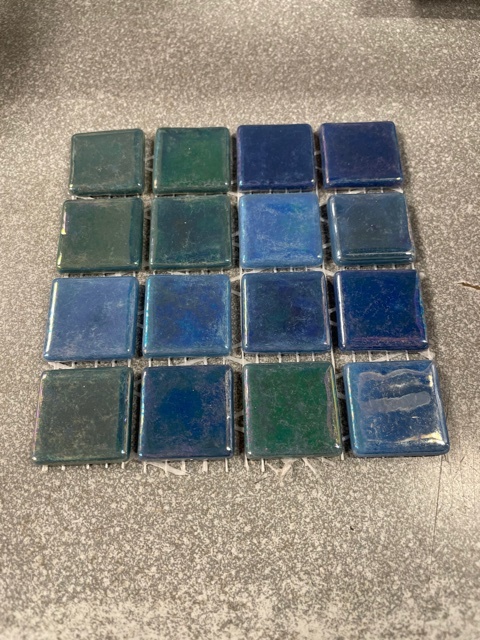 Pate de Verre Irisé Mix Bleu Vert 2,4 x 2,4 cm, Par 100g