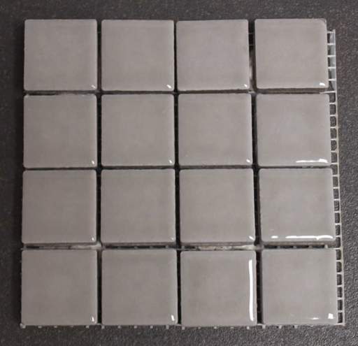Grès Émaillé Gris Clair Brillant 2.4 x 2.4 cm, à la plaquette