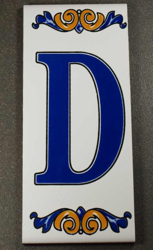 Lettre D en Faïence, 6.5 x 15 cm