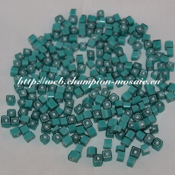 Millifiori n°14 Turquoise et Blanc 5-6 mm