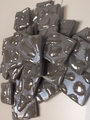 [Drops gris 100%] Pate de Verre 2.4 x 2.4 cm Drops Gris par 100g